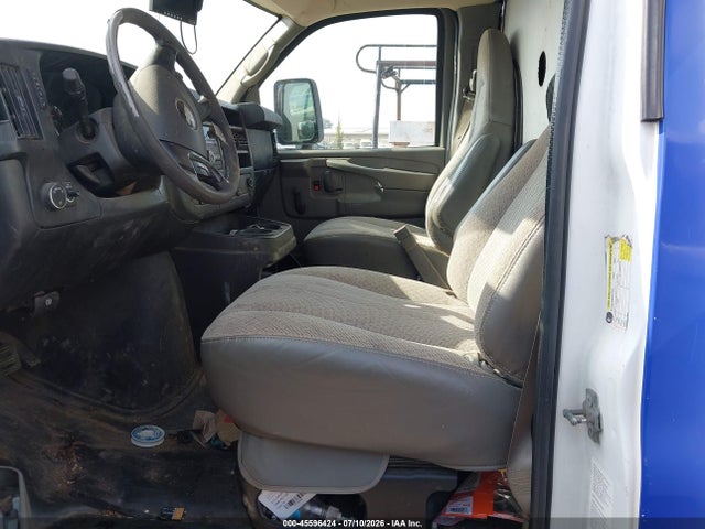 Chevrolet Express Cutaway 3500 2015 1GB0G2CG0F1274953 Image 6