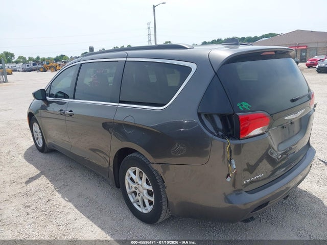 Продаж на аукціоні авто 2017 Chrysler Pacifica Touring, vin: 2C4RC1DG0HR695187, номер лоту: 45596471