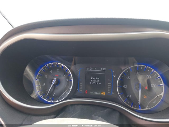 Продаж на аукціоні авто 2017 Chrysler Pacifica Touring, vin: 2C4RC1DG0HR695187, номер лоту: 45596471