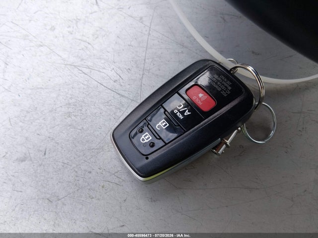 Toyota Prius Prime Plus 2019 JTDKARFP7K3108387 Image 11