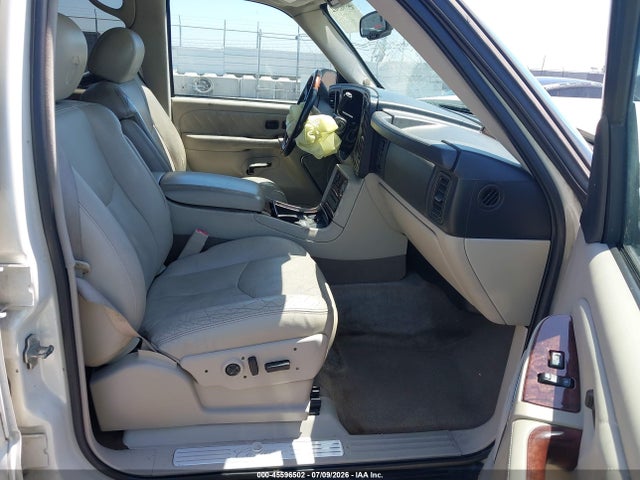 Продаж на аукціоні авто 2004 Cadillac Escalade Esv Platinum Edition, vin: 3GYFK66N34G340040, номер лоту: 45596502