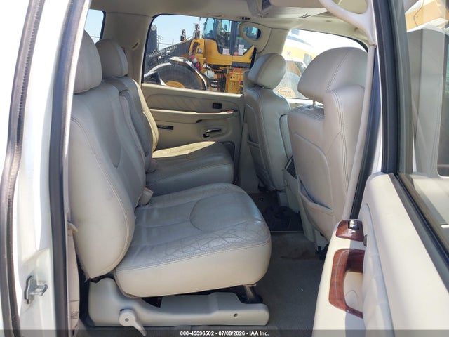 Продаж на аукціоні авто 2004 Cadillac Escalade Esv Platinum Edition, vin: 3GYFK66N34G340040, номер лоту: 45596502