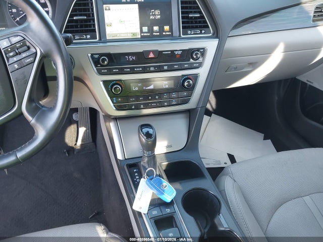 Hyundai Sonata Limited 2016 5NPE34AF8GH346365 Image 11