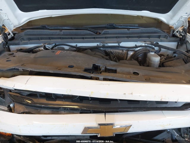 Продаж на аукціоні авто 2018 Chevrolet Silverado 1500 2lt, vin: 1GCVKREC6JZ198099, номер лоту: 45596570