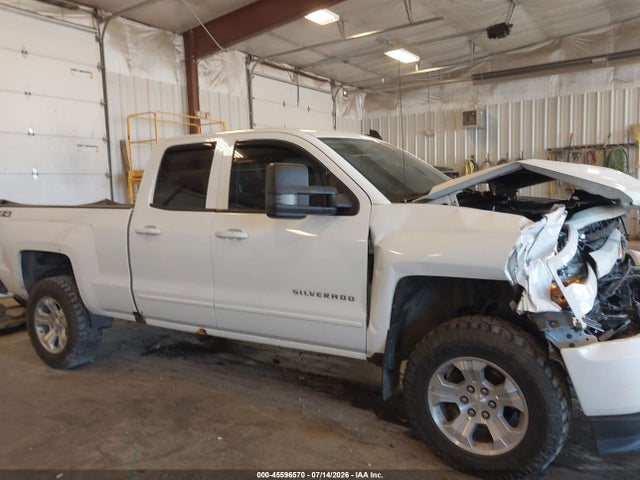 Продаж на аукціоні авто 2018 Chevrolet Silverado 1500 2lt, vin: 1GCVKREC6JZ198099, номер лоту: 45596570