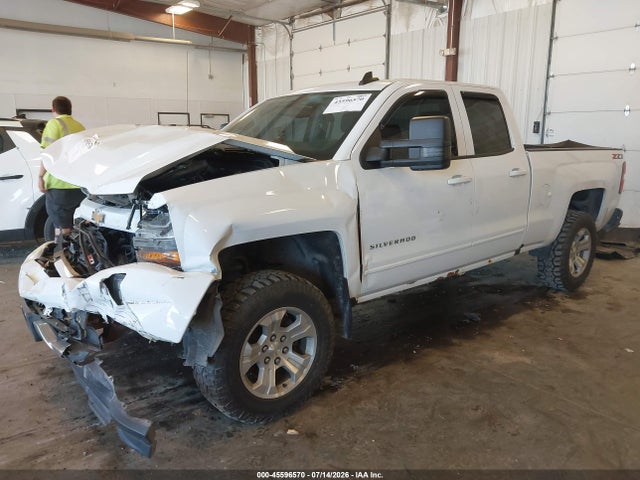 Продаж на аукціоні авто 2018 Chevrolet Silverado 1500 2lt, vin: 1GCVKREC6JZ198099, номер лоту: 45596570