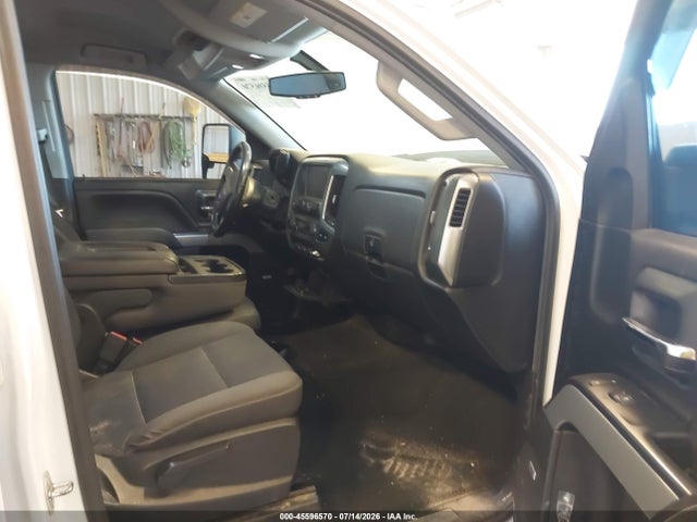 Продаж на аукціоні авто 2018 Chevrolet Silverado 1500 2lt, vin: 1GCVKREC6JZ198099, номер лоту: 45596570