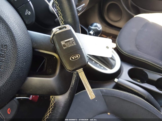 KIA SOUL + 2016 KNDJP3A5XG7318981 Image 11