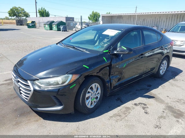 Hyundai ELANTRA SE 2017 5NPD74LF3HH153216 Image 2