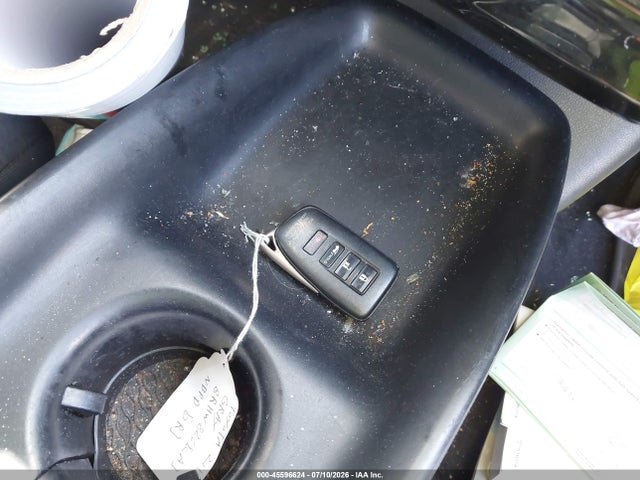 Toyota Prius Two 2017 JTDKBRFU5H3031398 Image 11