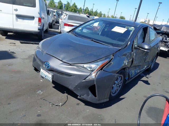 Auction sale of the 2017 Toyota Prius Two, vin: JTDKBRFU5H3031398, lot number: 45596624