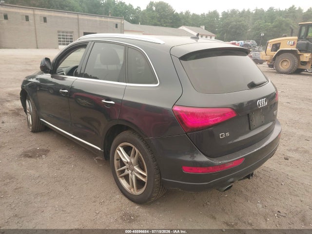 Audi Q5 2.0t Premium 2017 WA1C2AFP2HA096473 Image 3