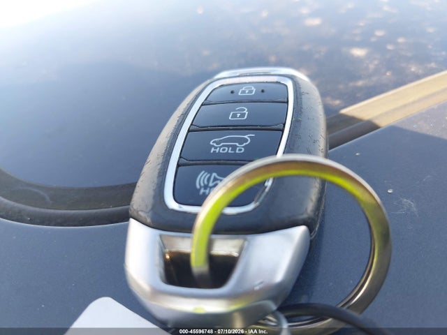 2018 Hyundai Kona Limited მანქანა იყიდება აუქციონზე, vin: KM8K33A52JU085604, აუქციონის ნომერი: 45596748
