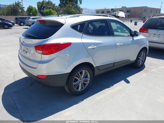 KM8JU3AG4EU805839 Hyundai TUCSON SE