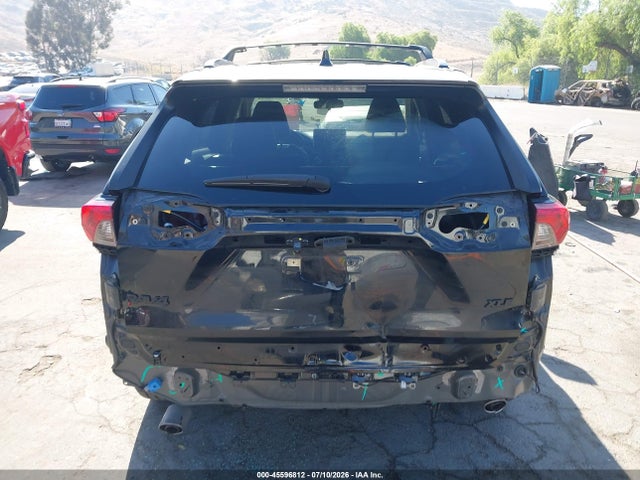 JTMC1RFV2RJ027564 Toyota Rav4 Xle Premium
