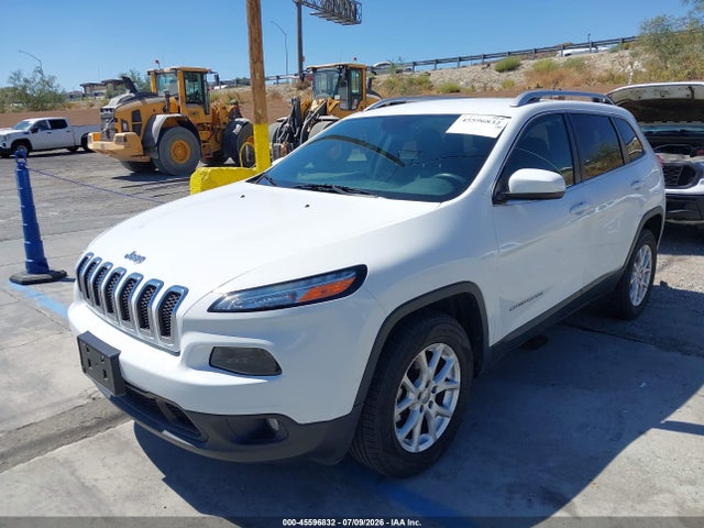 Jeep Cherokee Latitude 4x4 2018 1C4PJMCBXJD528462 Image 2