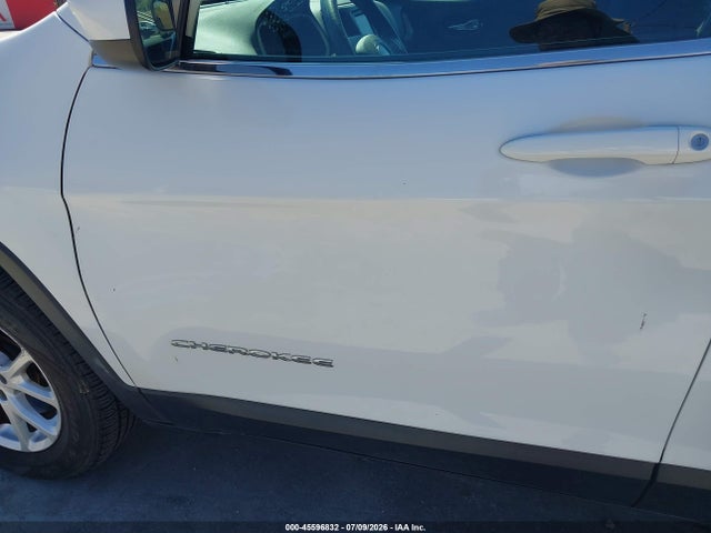 Jeep Cherokee Latitude 4x4 2018 1C4PJMCBXJD528462 Image 6