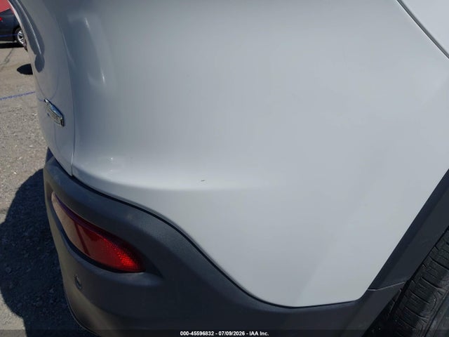 Jeep Cherokee Latitude 4x4 2018 1C4PJMCBXJD528462 Image 13