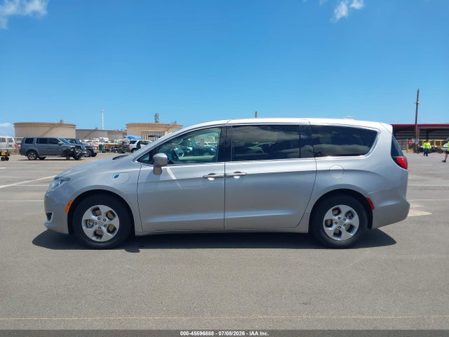 Chrysler Pacifica Hybrid Touring Plus 2017 2C4RC1H73HR837316 Image 19