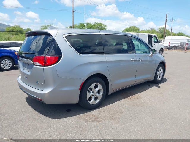 Chrysler Pacifica Hybrid Touring Plus 2017 2C4RC1H73HR837316 Image 4