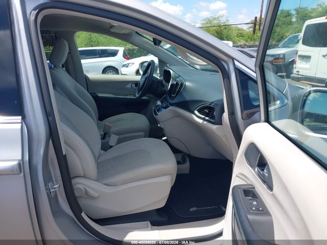 Chrysler Pacifica Hybrid Touring Plus 2017 2C4RC1H73HR837316 Image 5