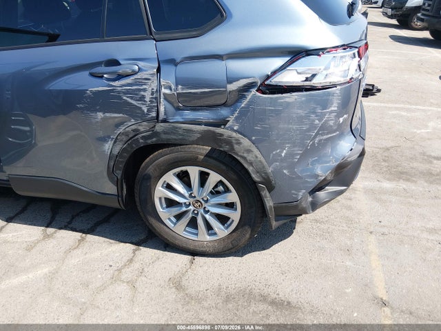 Toyota Corolla Cross Le 2025 7MUCAAAGXSV139389 Image 17