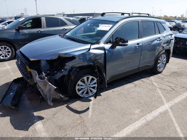 Toyota Corolla Cross Le 2025 7MUCAAAGXSV139389 Image 2