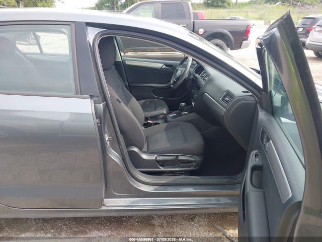 Продажа на аукционе авто 2015 Volkswagen Jetta 1.8t Se, vin: 3VWD17AJ7FM350095, номер лота: 45596961