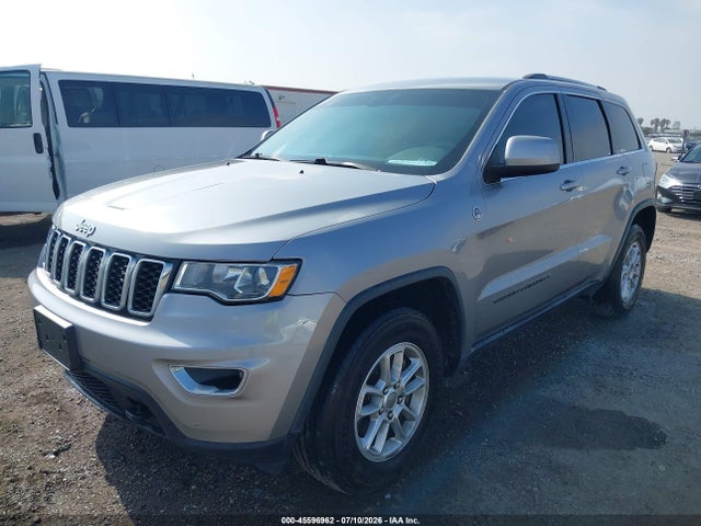 1C4RJFAG9JC381432 Jeep Grand Cherokee Laredo E 4x4