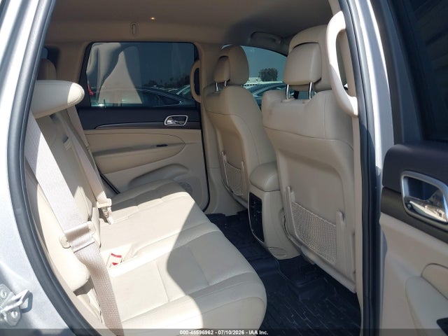 1C4RJFAG9JC381432 Jeep Grand Cherokee Laredo E 4x4