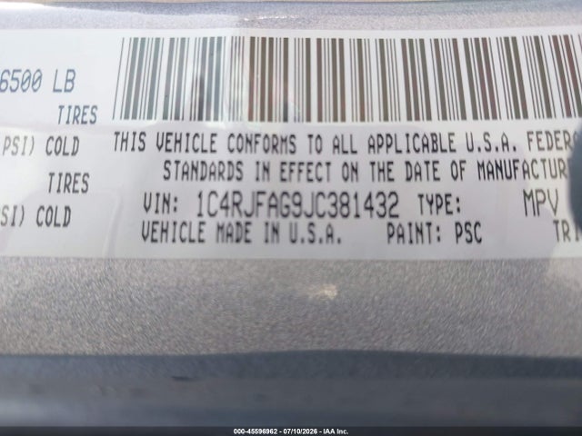 1C4RJFAG9JC381432 Jeep Grand Cherokee Laredo E 4x4