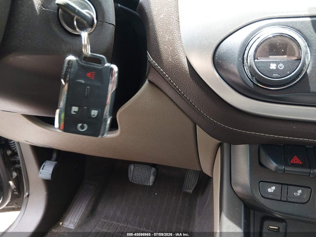 45596968 :رقم المزاد ، 1GTG6DE39G1123825 vin ، 2016 Gmc Canyon 4wd Slt مزاد بيع