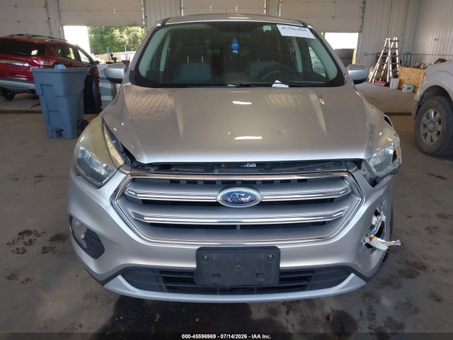Продажа на аукционе авто 2017 Ford Escape Se, vin: 1FMCU9G92HUC03370, номер лота: 45596969