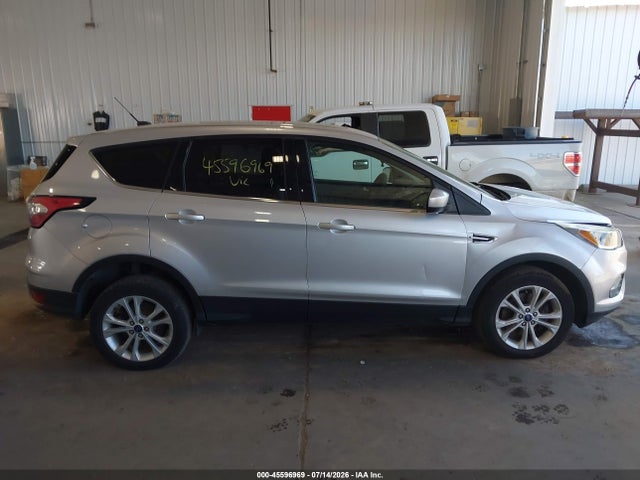 Продажа на аукционе авто 2017 Ford Escape Se, vin: 1FMCU9G92HUC03370, номер лота: 45596969