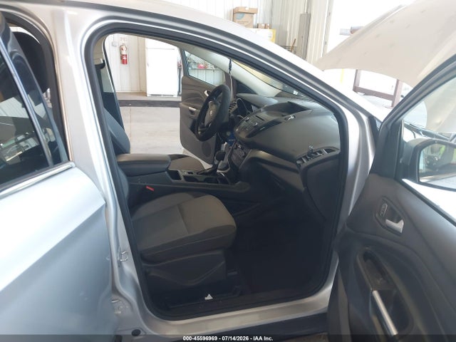 Продажа на аукционе авто 2017 Ford Escape Se, vin: 1FMCU9G92HUC03370, номер лота: 45596969