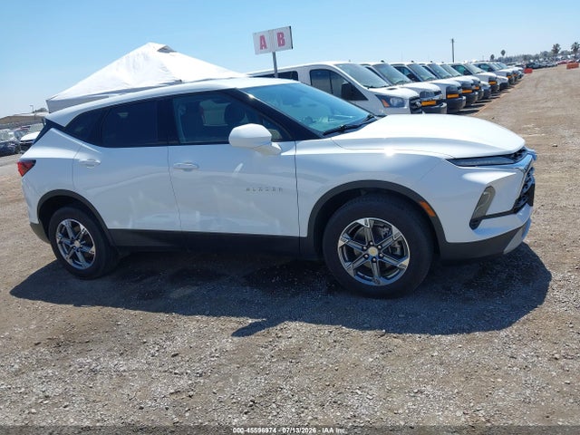 Chevrolet Blazer Awd 2lt 2023 3GNKBHR49PS104567 Image 14