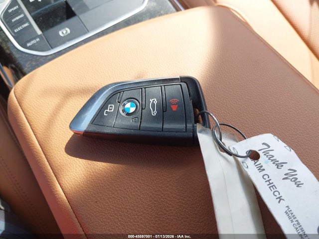 Продаж на аукціоні авто 2022 Bmw 330e Xdrive, vin: 3MW5P9J08N8C39469, номер лоту: 45597001