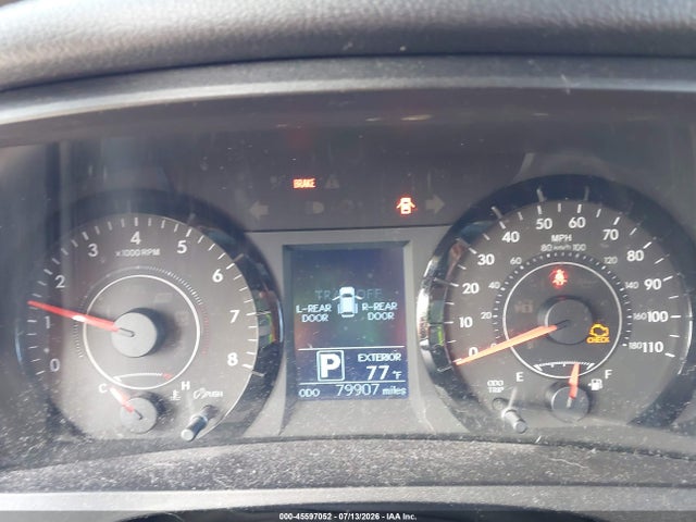 45597052 :رقم المزاد ، 5TDKK3DC1FS565520 vin ، 2015 Toyota Sienna Le 7 Passenger/le 8 Passenger مزاد بيع