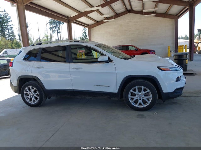 1C4PJLCB2JD563300 Jeep Cherokee Latitude Fwd