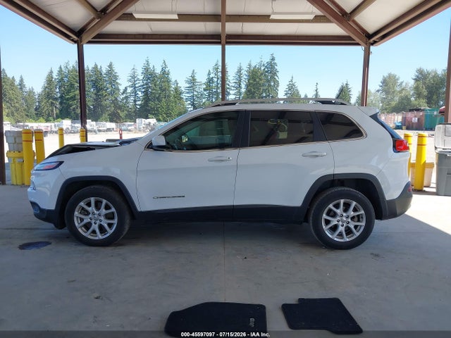 1C4PJLCB2JD563300 Jeep Cherokee Latitude Fwd