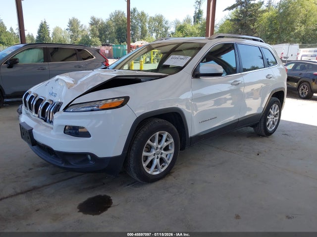 1C4PJLCB2JD563300 Jeep Cherokee Latitude Fwd