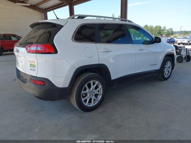 1C4PJLCB2JD563300 Jeep Cherokee Latitude Fwd