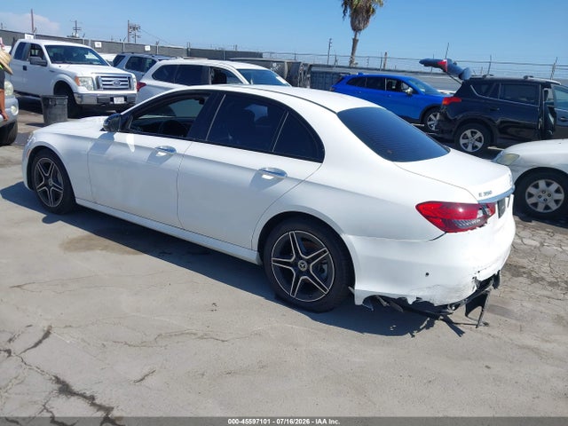 Продажа на аукционе авто 2021 Mercedes-benz E 350, vin: W1KZF8DB7MA959904, номер лота: 45597101