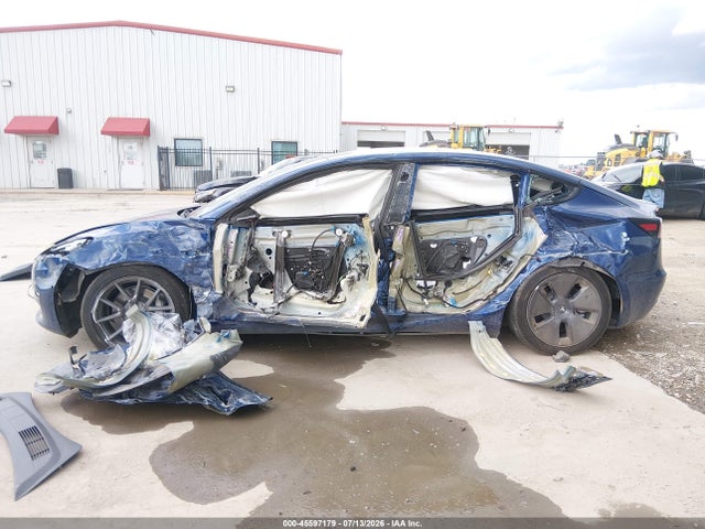 45597179 :رقم المزاد ، 5YJ3E1EB0NF234355 vin ، 2022 Tesla Model 3 Long Range Dual Motor All-wheel Drive مزاد بيع