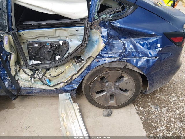 45597179 :رقم المزاد ، 5YJ3E1EB0NF234355 vin ، 2022 Tesla Model 3 Long Range Dual Motor All-wheel Drive مزاد بيع