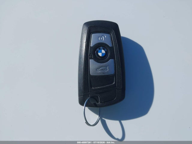BMW 320i Xdrive 2015 WBA3C3G50FNS76145 Image 11
