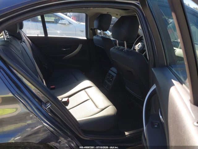 BMW 320i Xdrive 2015 WBA3C3G50FNS76145 Image 18