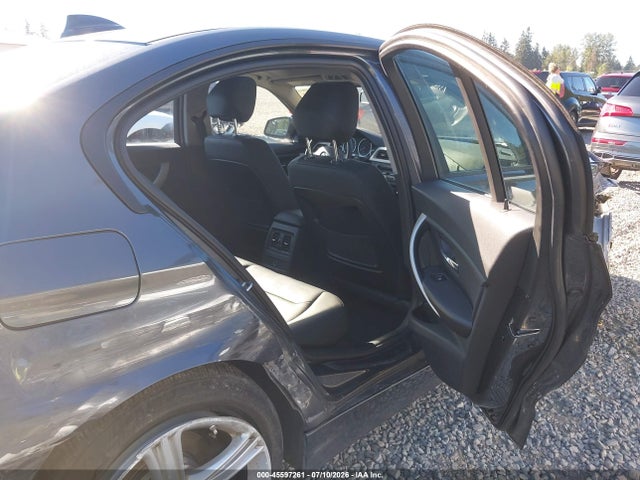BMW 320i Xdrive 2015 WBA3C3G50FNS76145 Image 8