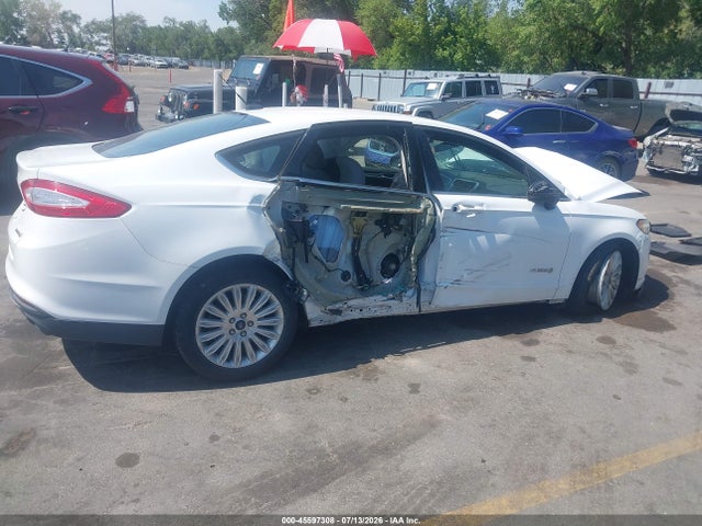 3FA6P0UU6GR317798 Ford Fusion Hybrid S