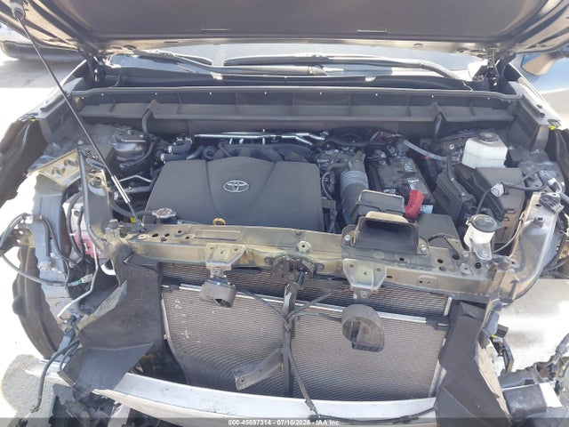 Toyota Highlander Xle 2022 5TDHZRAH5NS136484 Image 10